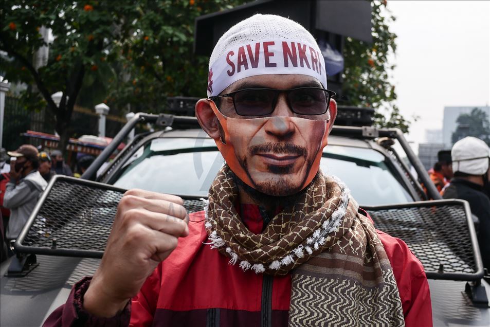 Demonstrasi menolak RUU Haluan Ideologi Pancasila