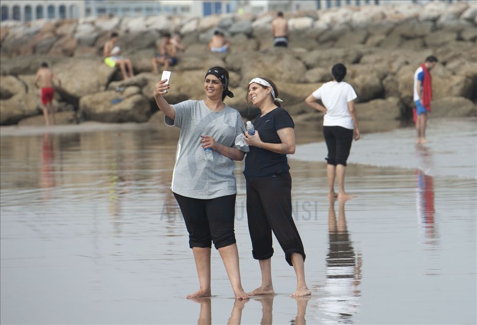 كورونا.. عودة الحياة إلى طبيعتها بالمغرب بعد تخفيف القيود
