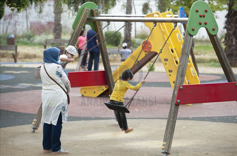 كورونا.. عودة الحياة إلى طبيعتها بالمغرب بعد تخفيف القيود
