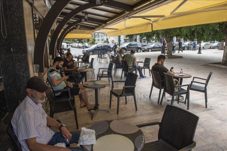 كورونا.. عودة الحياة إلى طبيعتها بالمغرب بعد تخفيف القيود
