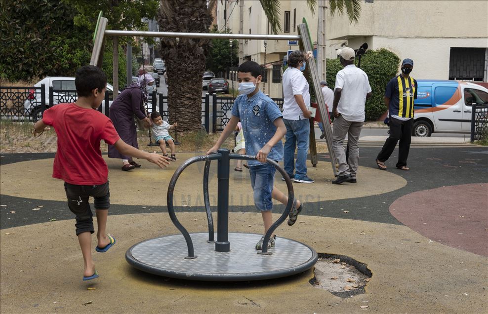 كورونا.. عودة الحياة إلى طبيعتها بالمغرب بعد تخفيف القيود
