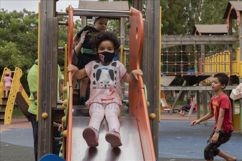 كورونا.. عودة الحياة إلى طبيعتها بالمغرب بعد تخفيف القيود
