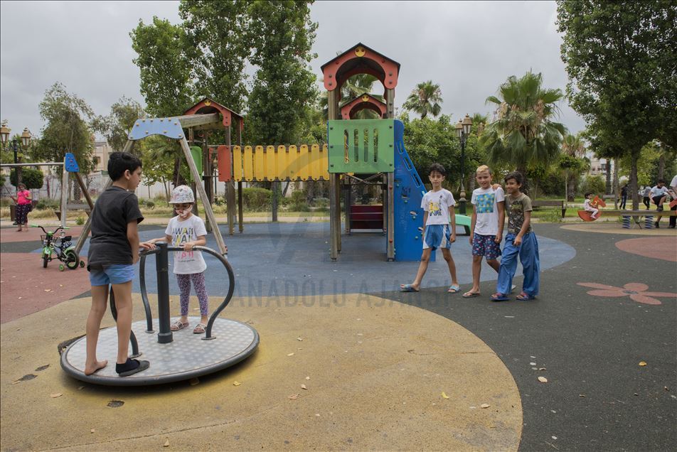 كورونا.. عودة الحياة إلى طبيعتها بالمغرب بعد تخفيف القيود
