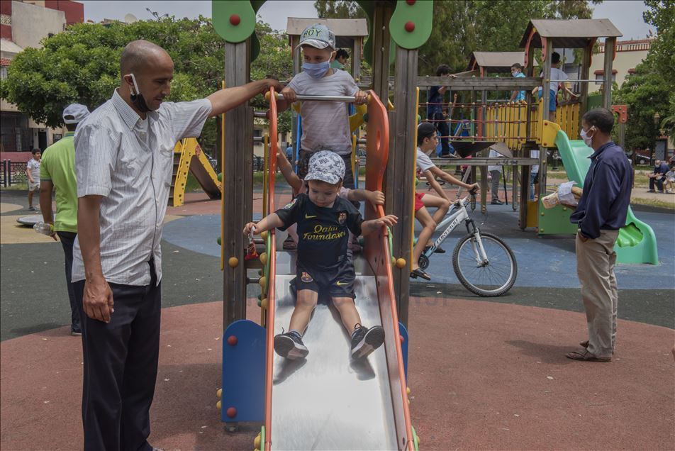 كورونا.. عودة الحياة إلى طبيعتها بالمغرب بعد تخفيف القيود
