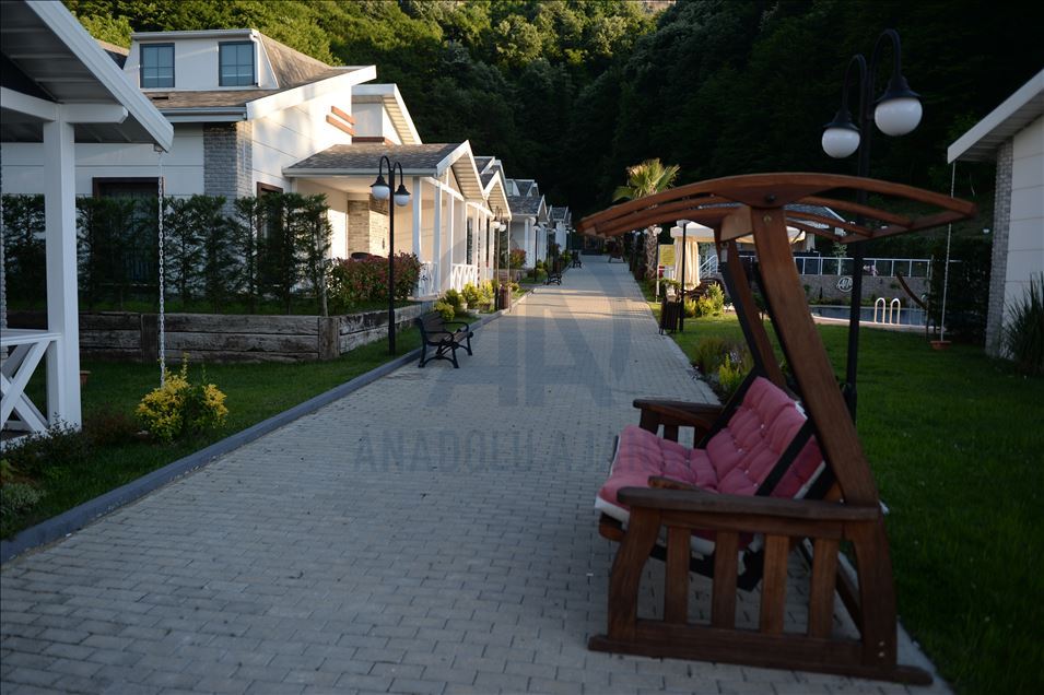 Sapanca'daki villa tipi otellere tatilci ilgisi