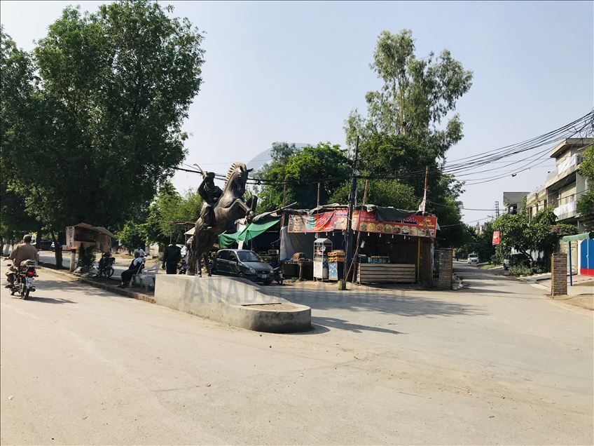 باكستان.. نصب تمثال "أرطغرل غازي" في لاهور