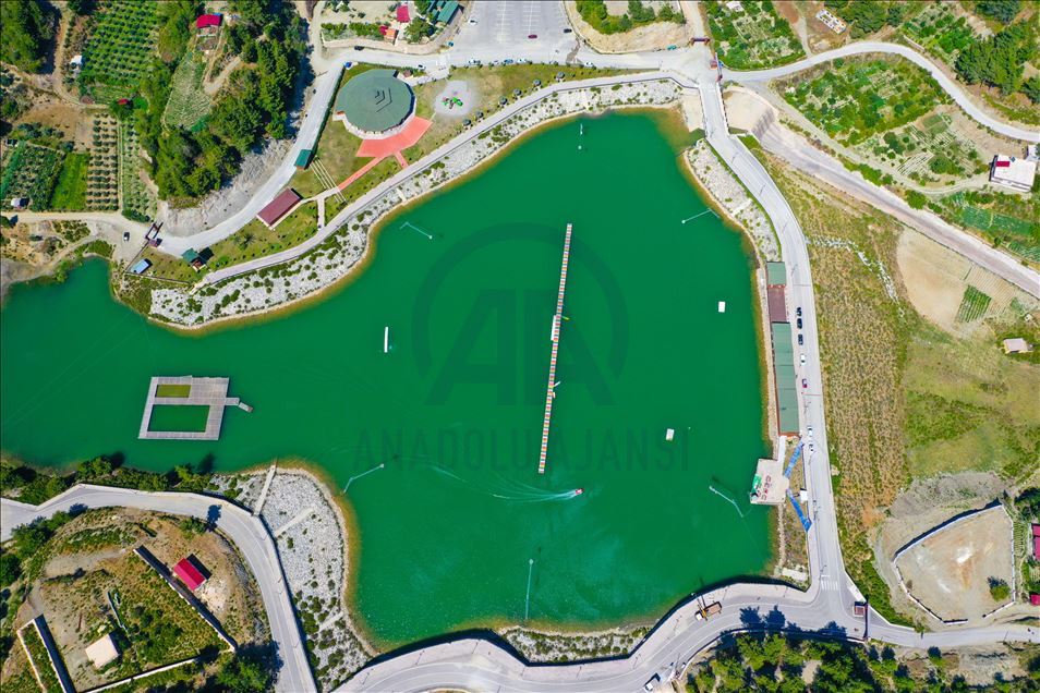 Terörden arındırılan Amanosların eteğindeki gölette su sporları yapılacak
