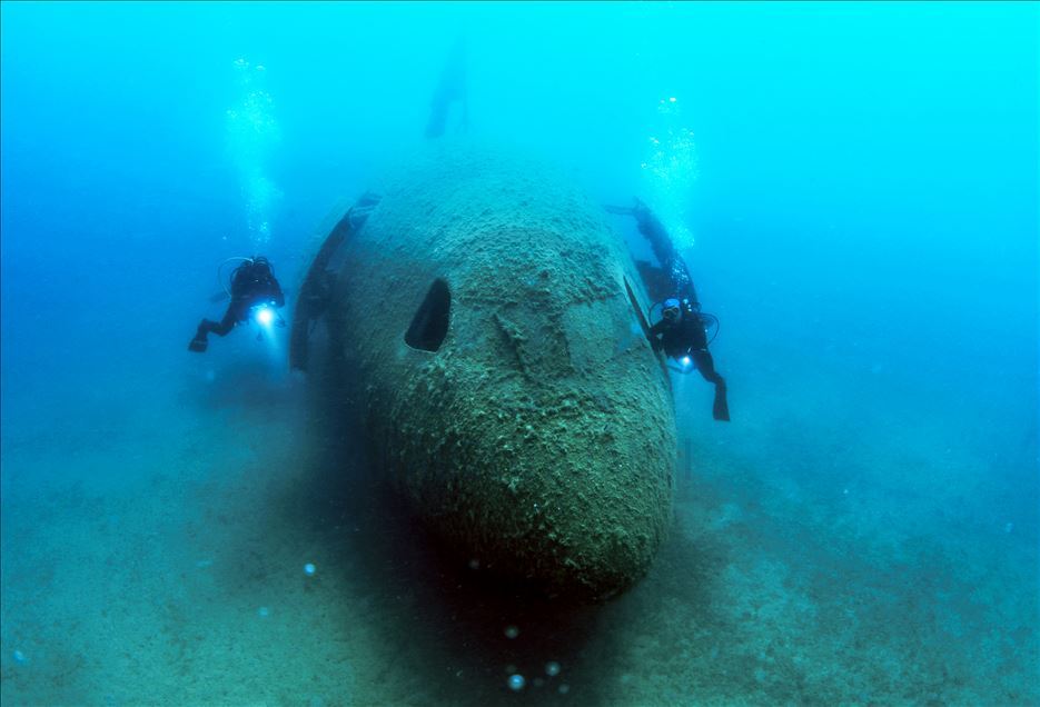 Diving in Airbus A300 wreak restarts after pandemic break in Turkey's Kusadasi