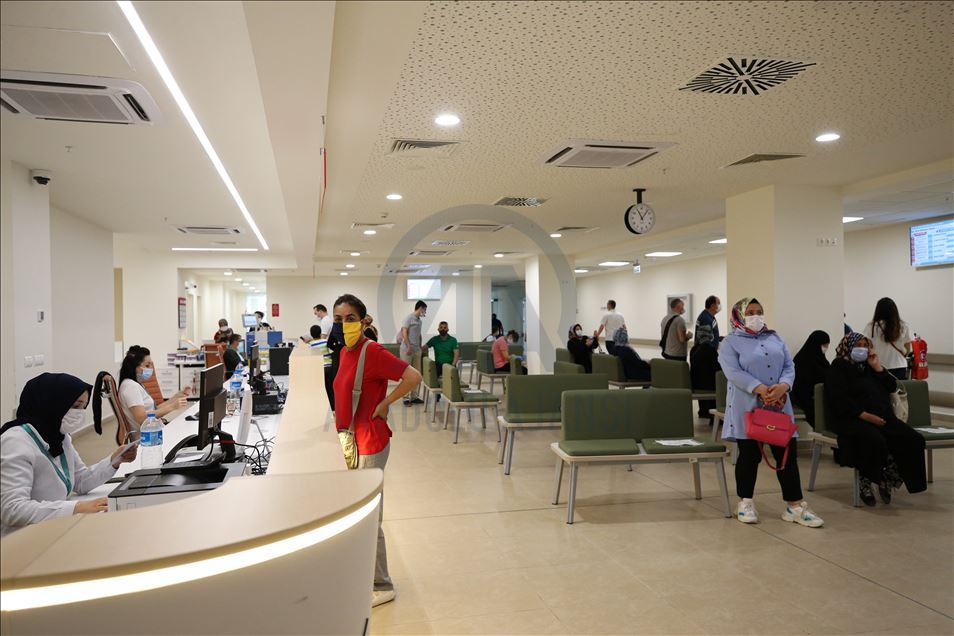 Dev sağlık merkezi Kovid-19'da lokomotif oldu
