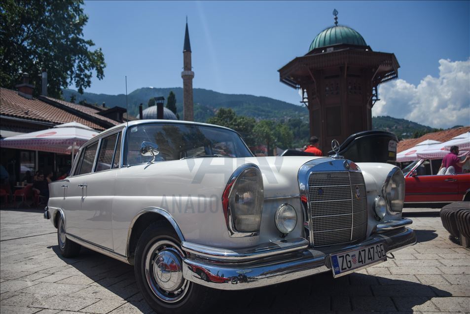 Međunarodni oldtimer cabrio skup u Sarajevu okupio učesnike iz nekoliko zemalja