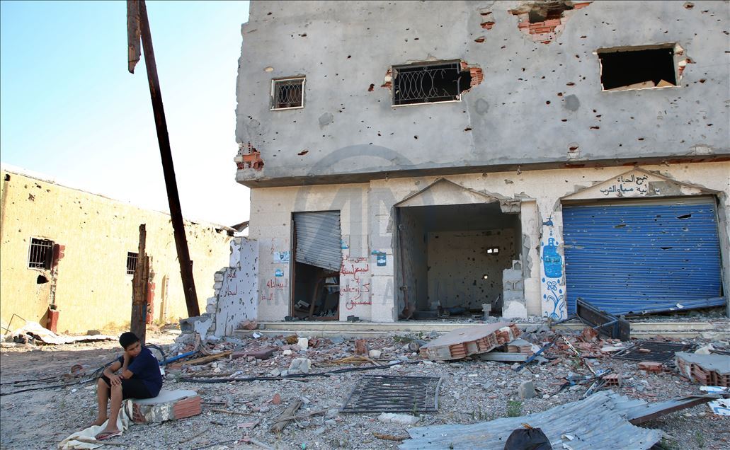 Pas tërheqjes, milicitë e Haftarit lanë mbrapa shkatërrim të madh në Tripoli