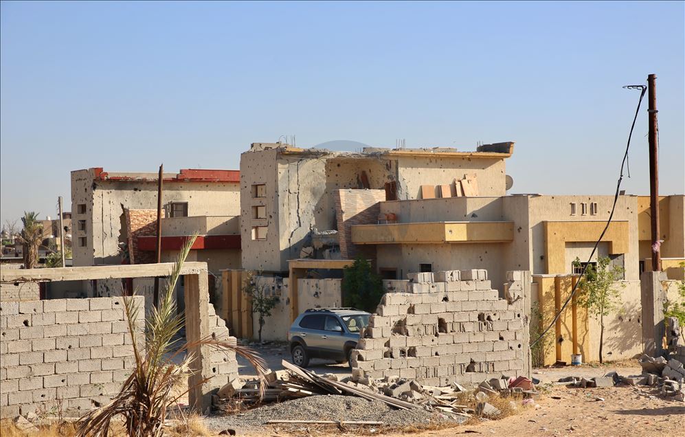 Pas tërheqjes, milicitë e Haftarit lanë mbrapa shkatërrim të madh në Tripoli