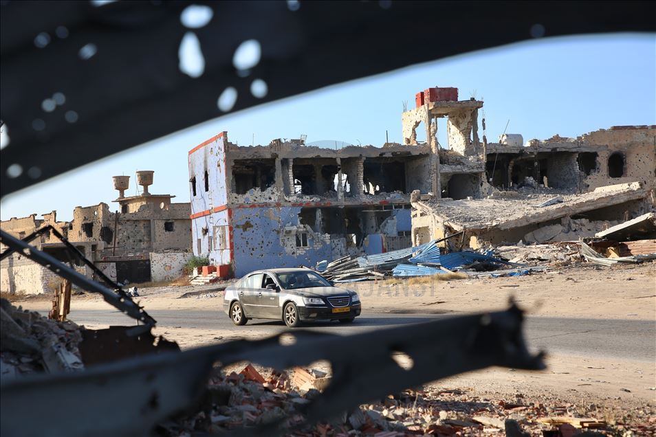 Pas tërheqjes, milicitë e Haftarit lanë mbrapa shkatërrim të madh në Tripoli