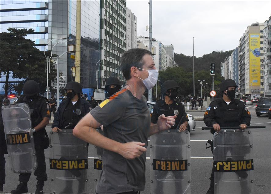 Жители Бразилии недовольны политикой президента