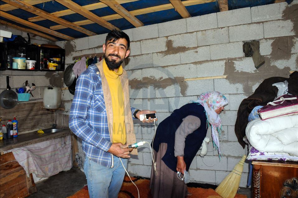 کۆچەرییەکانی چیای ئاگری لەڕێی بەکارهێنانی وزەی خۆرەوە کێشەی کارەبایان چارەسەر کردووە