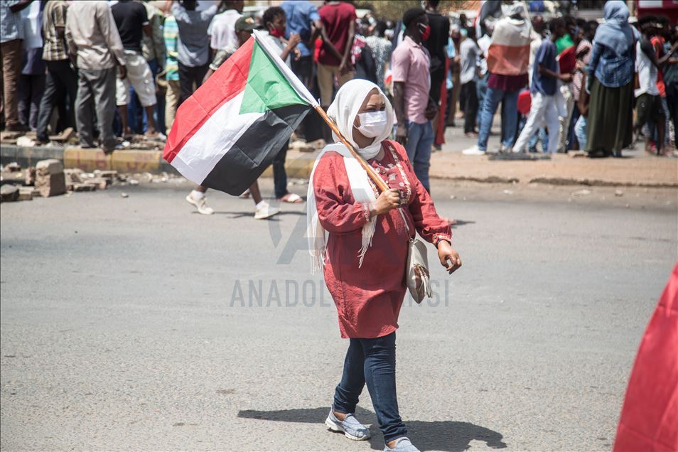 السودان.. الآلاف يتظاهرون للمطالبة بـ"تصحيح مسار الثورة"
