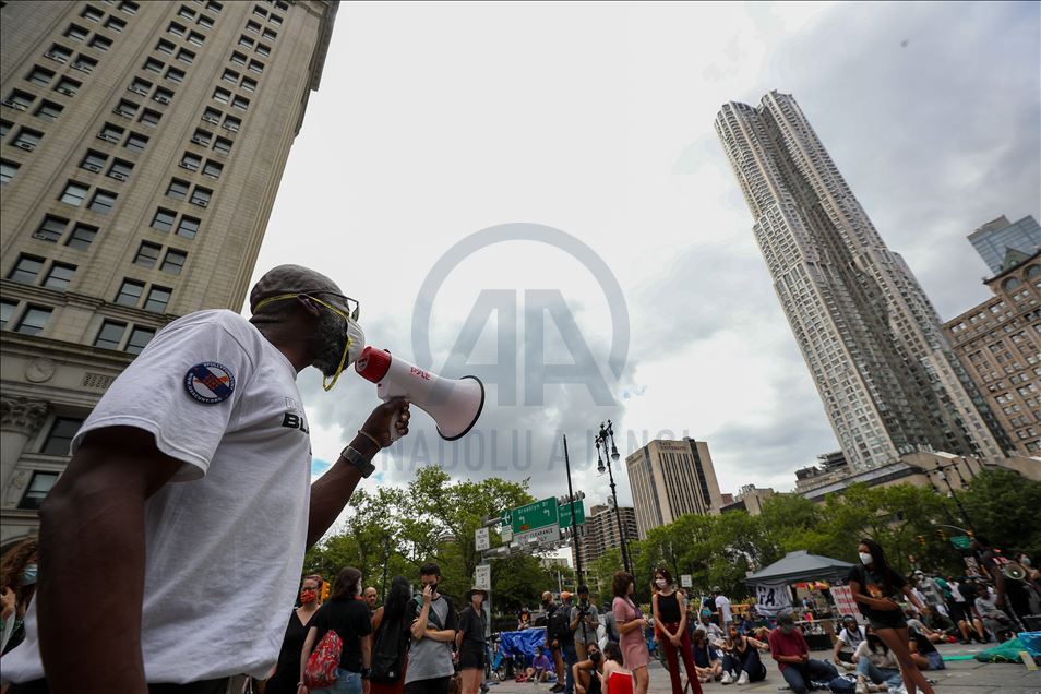 New York belediye binası önündeki "George Floyd" protestoları devam ediyor