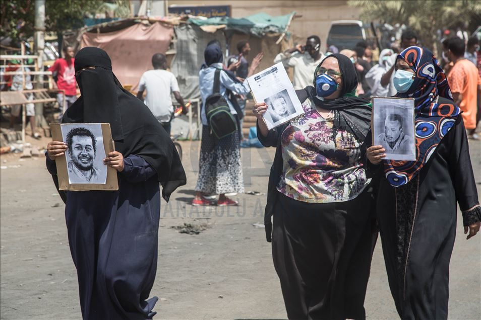 السودان.. الآلاف يتظاهرون للمطالبة بـ"تصحيح مسار الثورة"