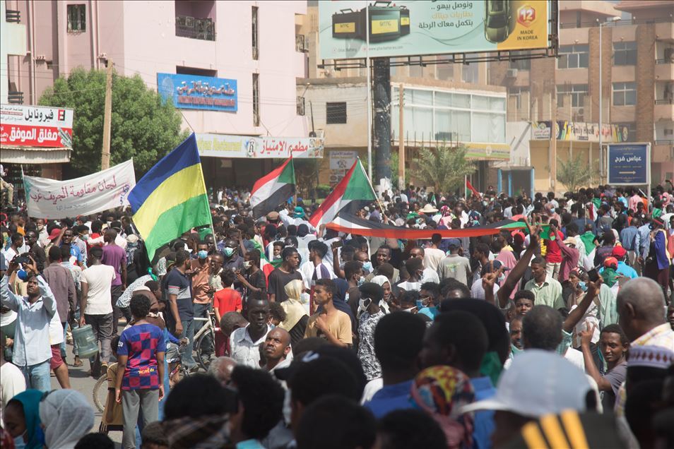 السودان.. الآلاف يتظاهرون للمطالبة بـ"تصحيح مسار الثورة"