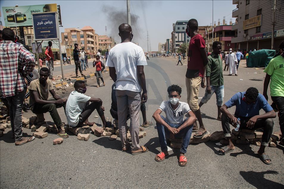 السودان.. الآلاف يتظاهرون للمطالبة بـ"تصحيح مسار الثورة"
