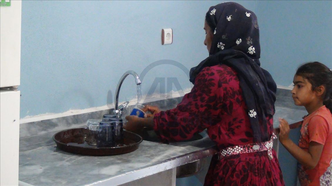 Çadırda yaşayan aile hayırseverlerin desteğiyle evlerine kavuştu