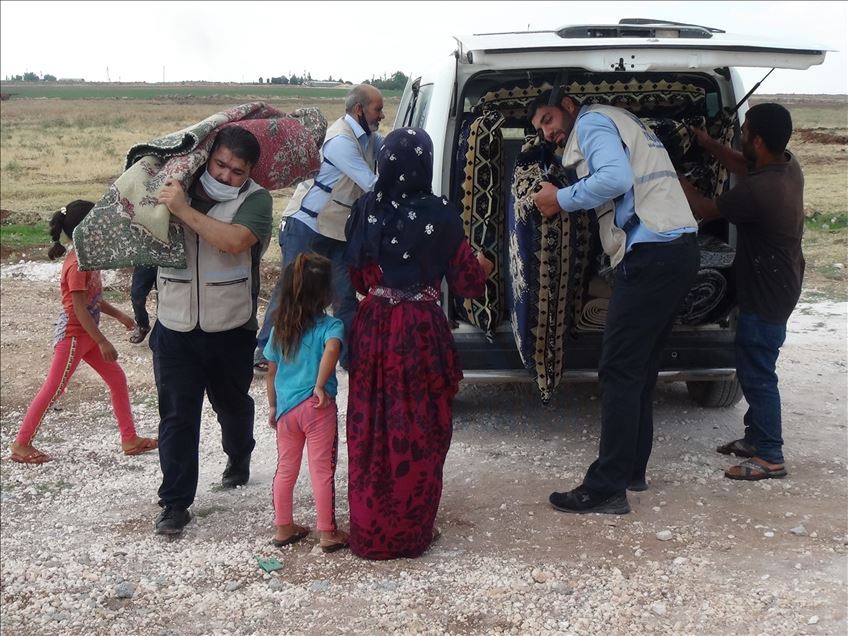 Çadırda yaşayan aile hayırseverlerin desteğiyle evlerine kavuştu