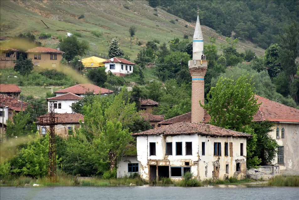 Osmanlı'nın sular altındaki "sessiz köy"ü turizme kazandırılacak
