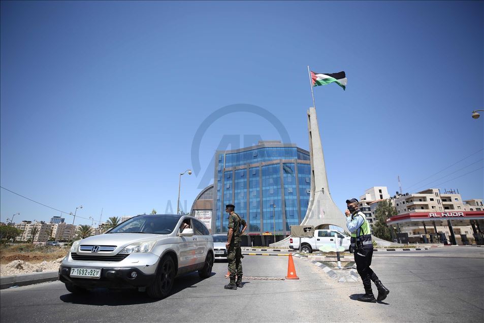 بدأ الجمعة إغلاق شامل بالضفة الغرب