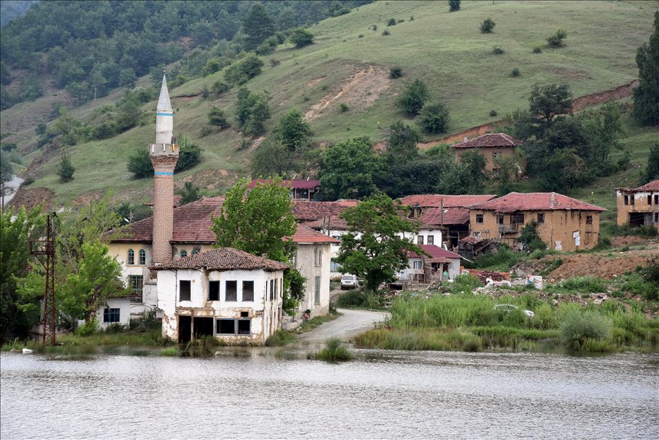 Osmanlı'nın sular altındaki "sessiz köy"ü turizme kazandırılacak
