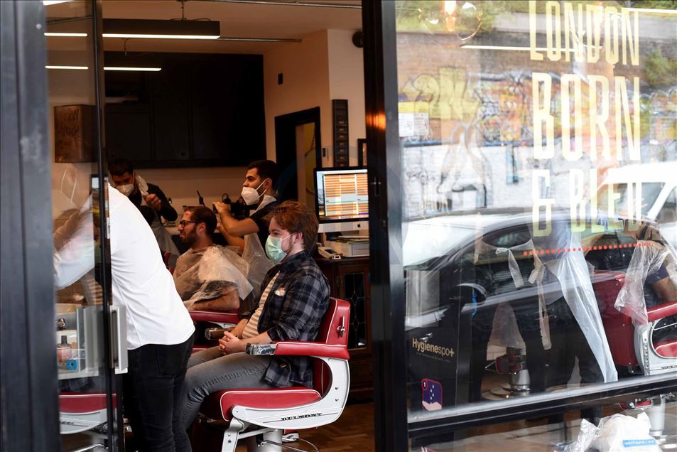 Reino Unido: restaurantes, cafeterías y bares reabren sus puertas a la población