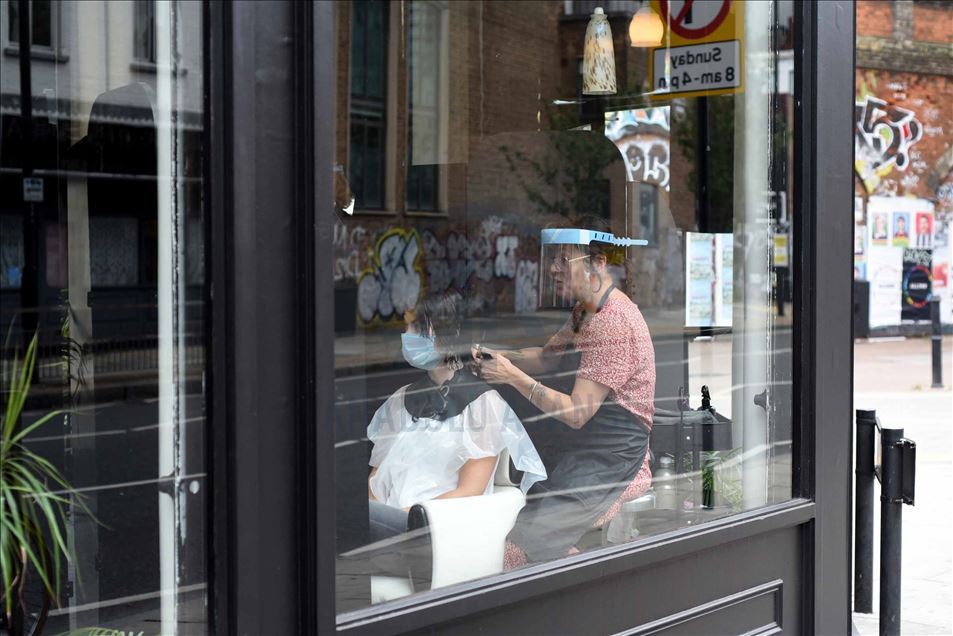 Reino Unido: restaurantes, cafeterías y bares reabren sus puertas a la población