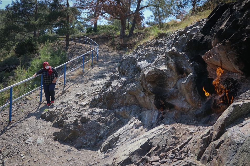 Amanoslar'ın "yanan taşları" turizme kazandırılacak
