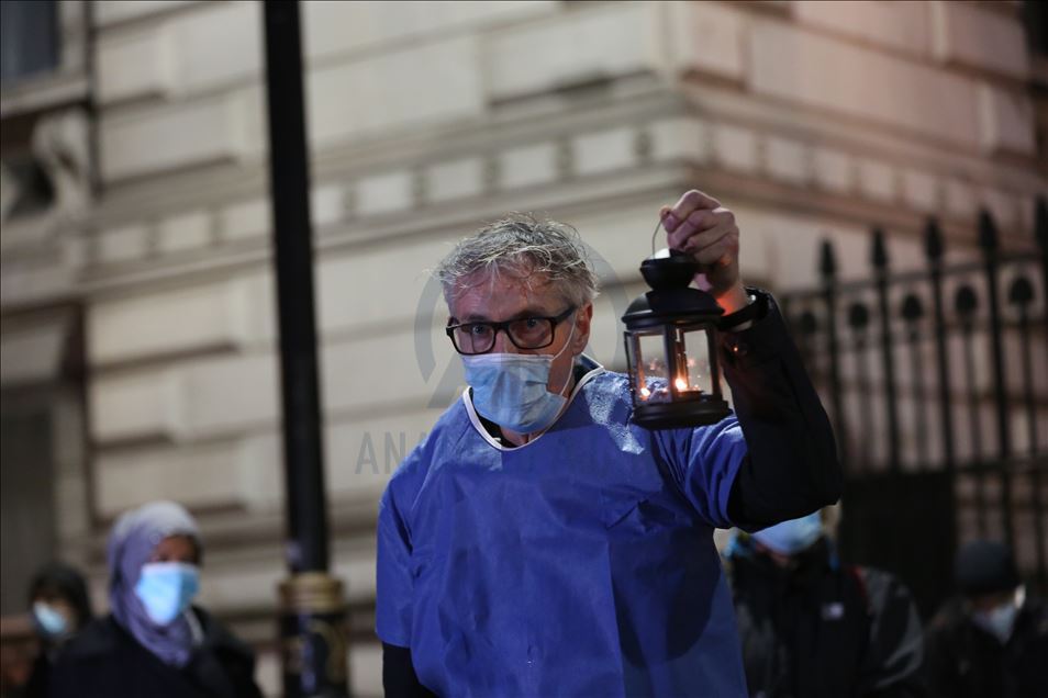 Londër, përkujtohen viktimat e koronavirusit
