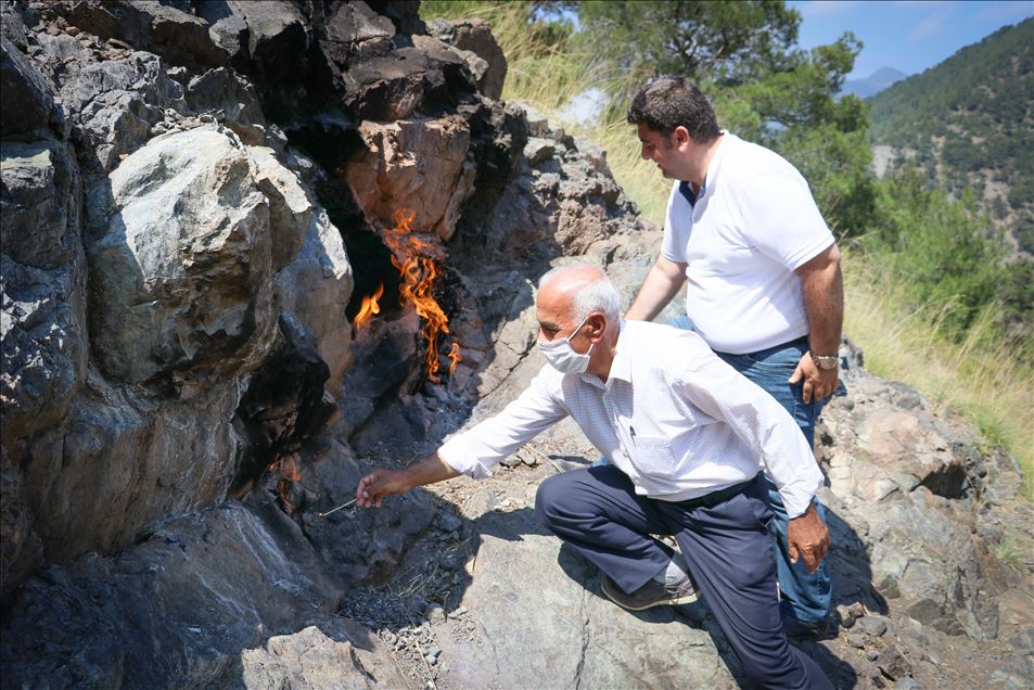 Amanoslar'ın "yanan taşları" turizme kazandırılacak
