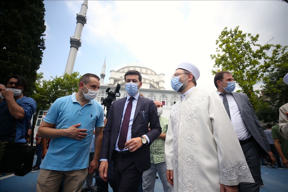Sakarya'da havai fişek fabrikasındaki patlamada hayatını kaybeden 2 kişinin cenazeleri defnedildi
