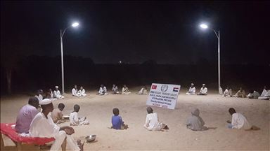 "الإغاثة التركية" تنير ليالي طلاب القرآن الكريم بالسودان