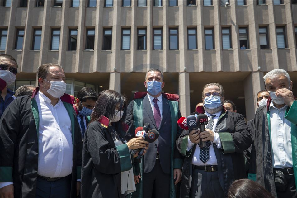 Ankara Barosu avukatları çoklu baro düzenlemesini protesto etti