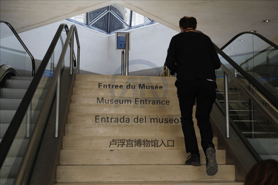 Museum Louvre di Paris kembali dibuka setelah "lockdown"