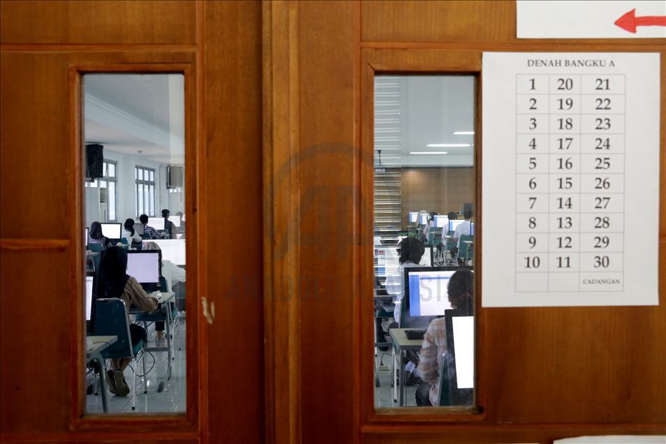 Ujian masuk perguruan tinggi di tengah pandemi