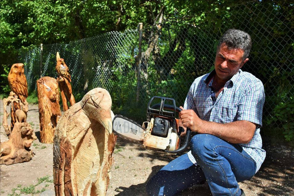 يعيد راعي تركي في ولاية موش (شرق) ال