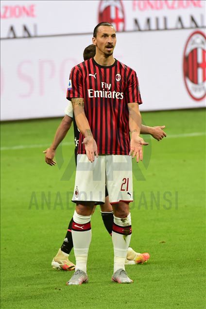 Serie A Liga Italia: AC Milan vs Juventus