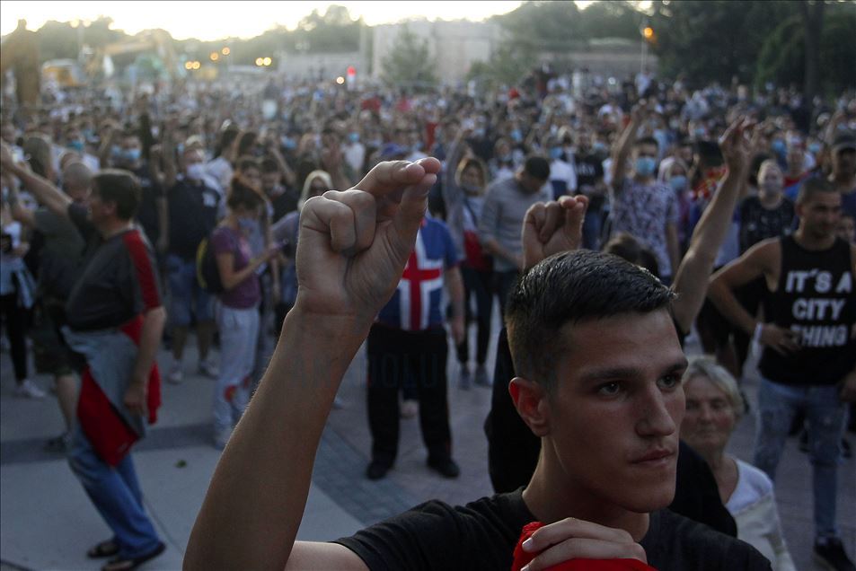 Srbija: Više hiljada građana na protestima i u Nišu 