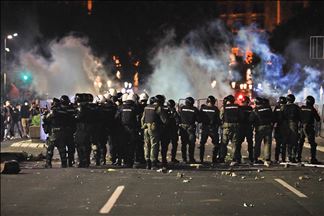 Протести во Белград