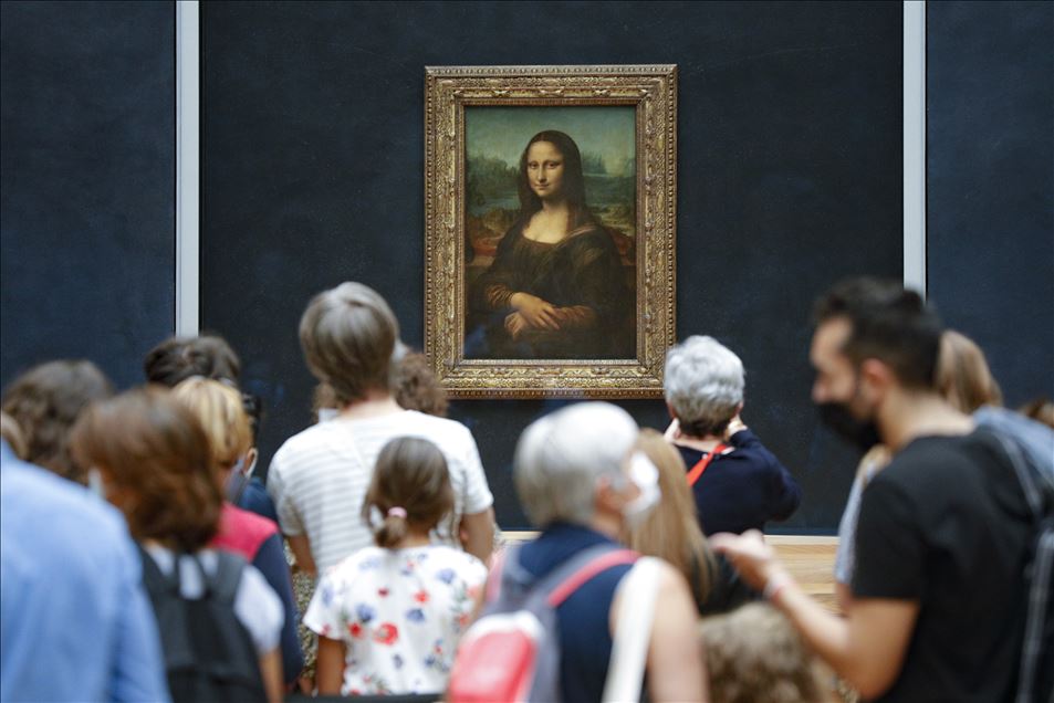 Louvre Müzesi yeniden ziyarete açıldı