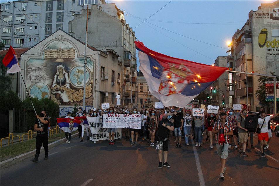Sırbistan'da hükümet karşıtı protestolar 