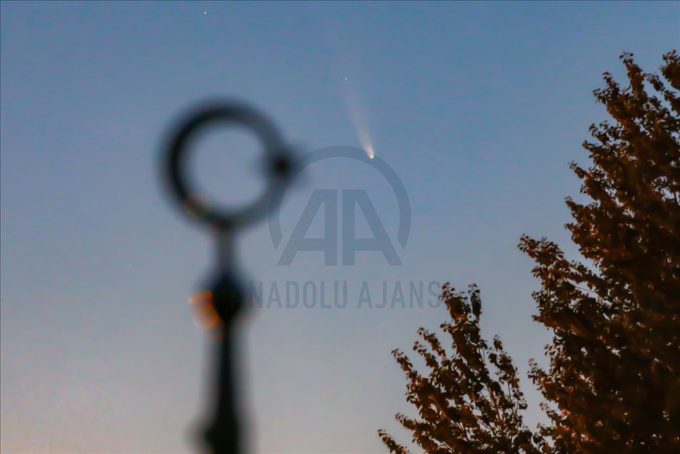Espectaculares imágenes desde Turquía del Neowise, el cometa que tardará 6.800 años en volver a pasar cerca de la Tierra