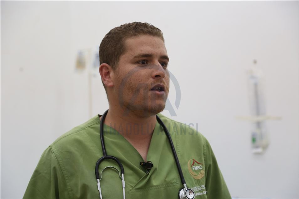 Libya'da cephe hattında hayat kurtaran sağlık çalışanları da Hafter'in hedefinde
