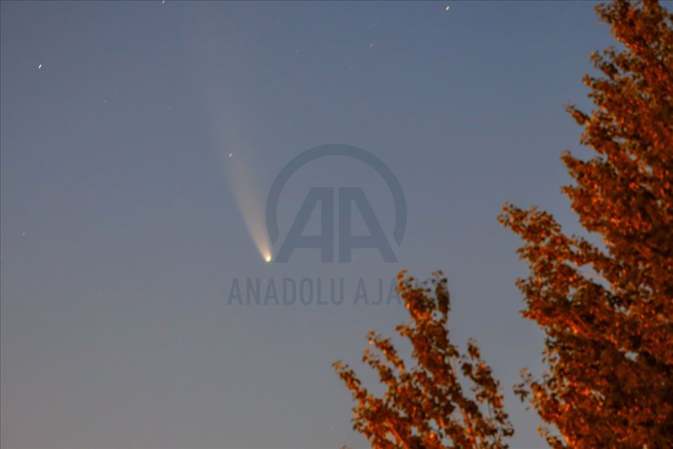 Espectaculares imágenes desde Turquía del Neowise, el cometa que tardará 6.800 años en volver a pasar cerca de la Tierra