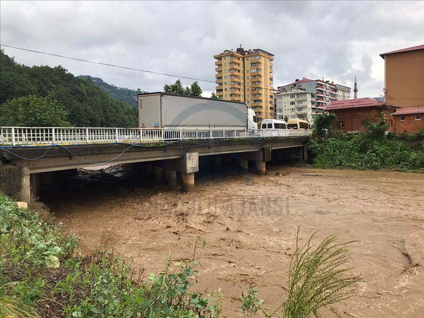 Rize'nin Çayeli ilçesindeki sel bölgesinin son durumu havadan görüntülendi