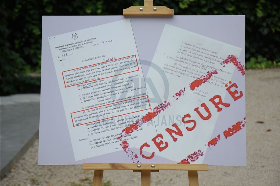 Shqipëri, hapet ekspozita "Libra të ndaluar në komunizëm"